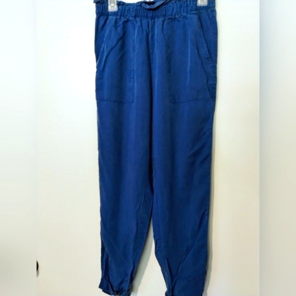 H&M Woman's Navy Pants